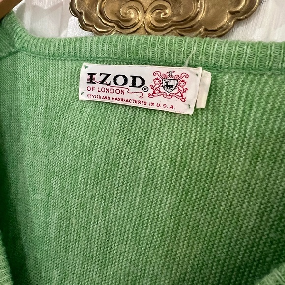 Vintage Izod V-Neck Sweater 70s Green Alligator Logo Preppy Old Money L - Picture 9 of 10
